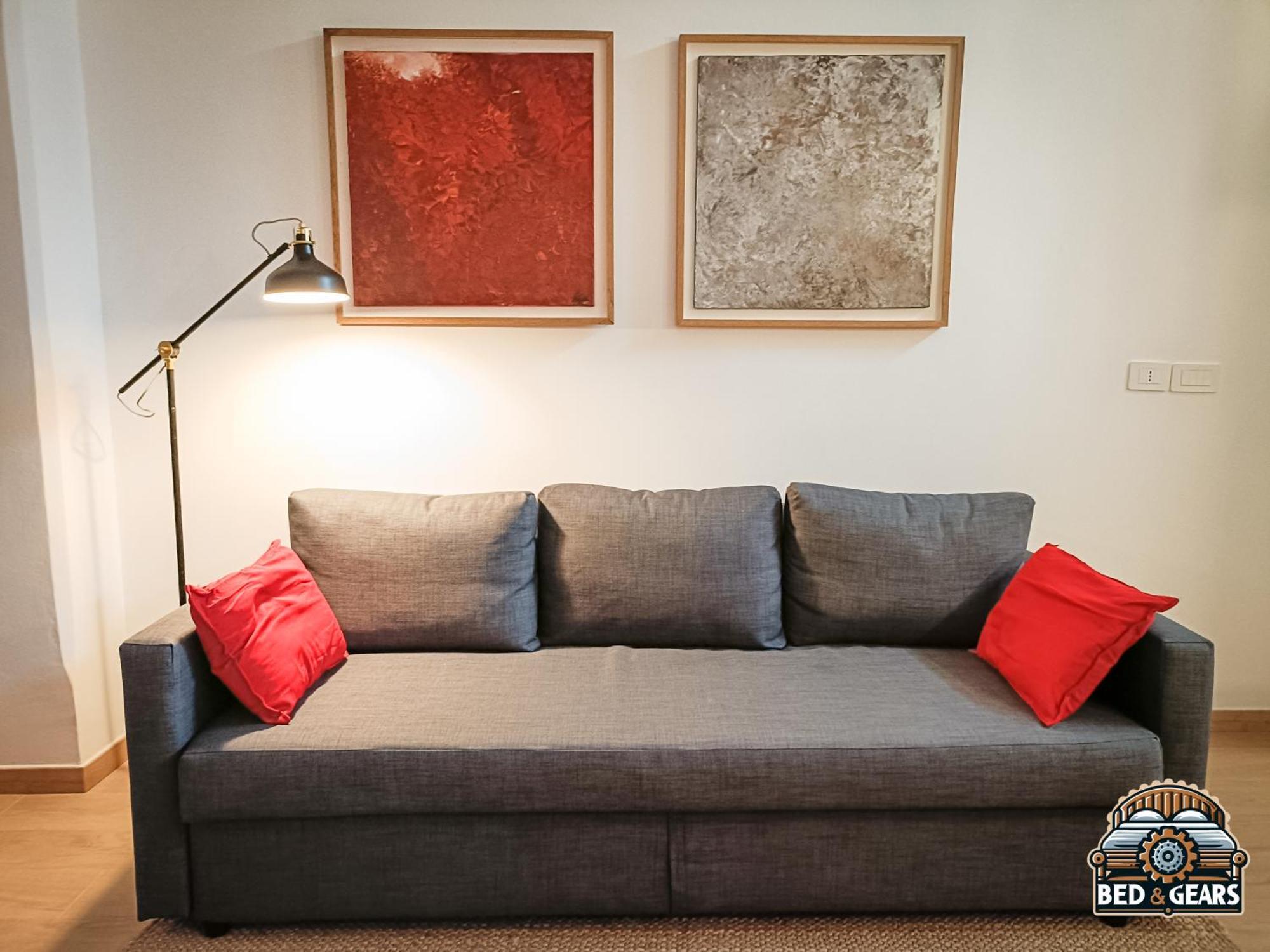 Apartment Bed And Gears - Industrial Design Loft Bari